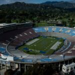E-maily odhaľujú, že rozhovory UCLA a SoFi Stadium siahajú do roku 2024