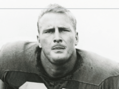 Eagles oznámili smrť legendy tímu Billyho Raya Barnesa vo veku 90 rokov Eagles oznámili smrť legendy tímu Billyho Raya Barnesa vo veku 90 rokov