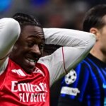 Eberechi Eze sa podieľal na prvom góle Arsenalu na San Siro proti Interu MIlan