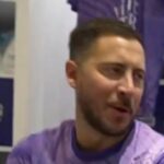 Eden Hazard hovorí vo futbalovej šatni
