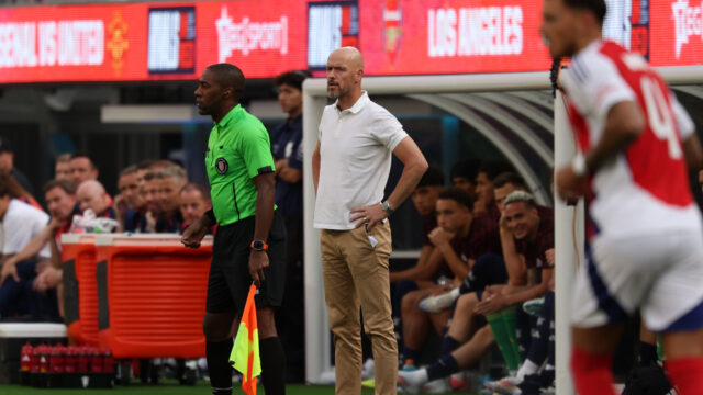 Erik ten Hag sa oficiálne vracia do klubu
