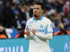 Ethan Nwaneri zasadil ostrú ranu, keď majiteľa pôžičky Arsenalu zasiahol chaos v Lige majstrov s 825 000 libier Ethan Nwaneri #11 z Olympique de Marseille oslavuje svoj prvý gól počas zápasu Ligue 1 McDonald's medzi Olympique de Marseille a RC Lens