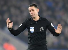 Expremiér David Coote ušetril väzenie za prekrútené video so sexuálnym zneužívaním detí školáka, 15 Expremiér David Coote ušetril väzenie za prekrútené video so sexuálnym zneužívaním detí školáka, 15