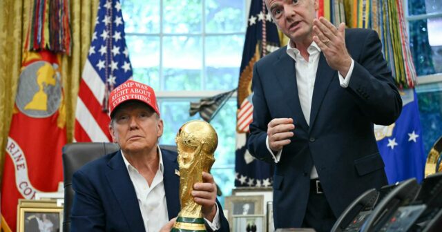 Trump a Gianni Infantino