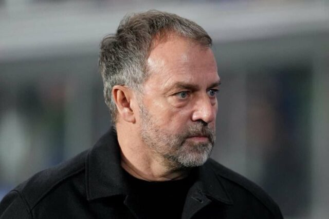 Fanúšikovia Barcelony sa počas kodanského súboja zameriavajú na hráčov klubu Fanúšikovia Barcelony sa počas kodanského súboja zameriavajú na hráčov klubu