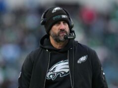 Fanúšikovia NFL narážajú na Nicka Sirianniho, keď Eagles vypadli z play-off po prehre s 49ers logo pochodového šialenstva