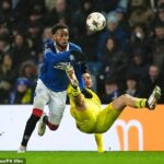 Youssef Chermiti z Rangers v akcii proti Ludogorcu v Európskej lige