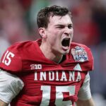 Fernando Mendoza doviedol Indianu Hoosiers k víťazstvu v piatkovom večernom Peach Bowle