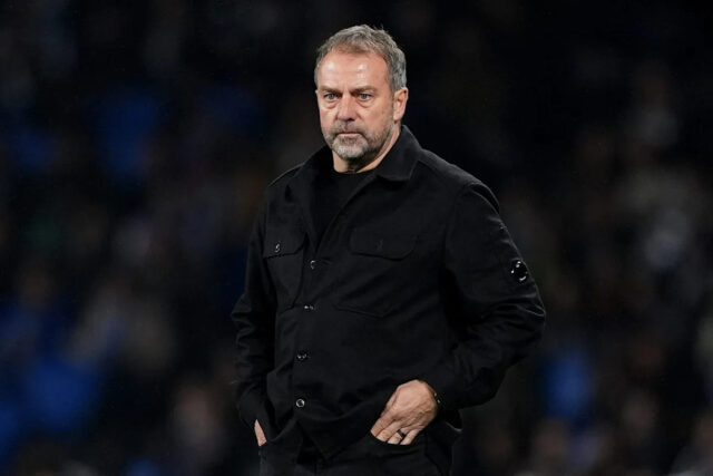 Flick zaútočil na rozhodcu Gila Manzana po zápase Realu Sociedad 2:1 Barcelona: „Všetci vieme, aký je“
