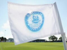 Futbalista sa vážne zranil pri „nevyprovokovanom útoku“, uvádza sa vo vyhlásení klubu Billericay Town vydalo vyhlásenie, že ich hráč Jack Evans bol zapojený do nevyprovokovaného útoku.