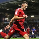 Futbalista Swindon Town Ollie Clarke (na obrázku) dostal trest na sedem zápasov za „mimoriadne vážny a nezvyčajný incident“