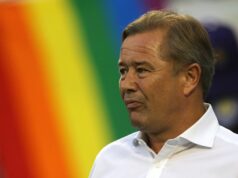 Futbalový manažér sľúbil prácu snov a povedal, že už nikdy neuvidí rodinu pri strašidelnom únose Adrian Heath