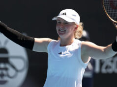 GB Jones bojuje so zranením pri comebackovom víťazstve v Aucklande GB Jones bojuje so zranením pri comebackovom víťazstve v Aucklande