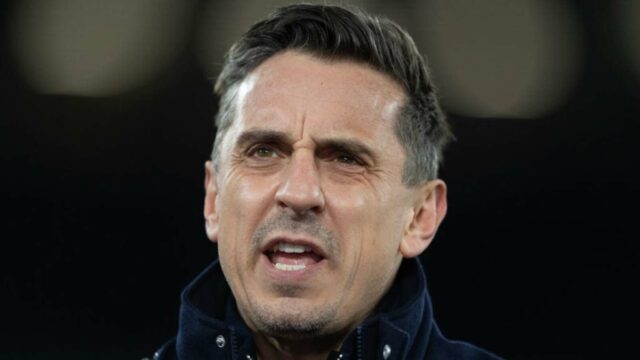 Gary Neville nalieha na Man Utd, aby zaplatil „20 miliónov Gary Neville nalieha na Man Utd, aby zaplatil „20 miliónov libier ročne“ za budúceho manažéra