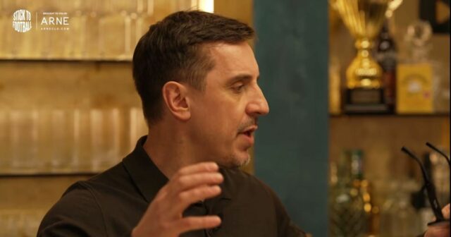 Bývalý obranca Man Utd Gary Neville podporil Pepa Guardiolu po jeho vyčíňaní VAR po vylúčení gólu Antoina Semenya proti Newcastlu.