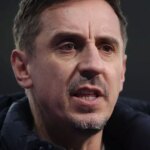 Gabriel Martinelli oslavuje svoj 3. a 4. gól Arsenalu s (R) Noni Madueke