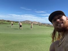 George Kittle hrá golf so spoluhráčmi zo 49-ky len niekoľko dní po roztrhaní Achilla… vďaka gadgetu za 1 500 dolárov Pevný koniec San Francisca 49ers George Kittle našiel cestu von na golfovom ihrisku tento týždeň