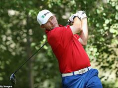 Golfista PGA Tour naznačuje, že Tiger Woods je veľmi blízko k svojmu dlho očakávanému návratu Golfista Champions Tour Tommy Gainey verí, že Tiger Woods by sa mohol čoskoro pripojiť k seniorskému okruhu