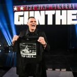 Gunther prerušil ticho po tom, čo WWE oznámila masívny zápas pre RAW