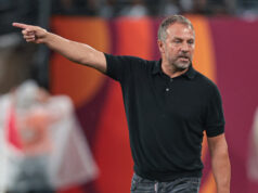 Hansi Flick rieši záujem Manchestru United o Marca Casada Hansi Flick rieši záujem Manchestru United o Marca Casada