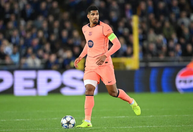 Hansi Flick stráca trpezlivosť s obrancom Barcelony; žiada o jeho odchod – hlásenie
