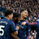 LEEDS, ANGLICKO - 31. JANUÁRA: Noni Madueke z Arsenalu oslavuje po tom, čo Karl Darlow z Leeds United (bez obrázku) strelil vlastný gól a druhý gól tímu počas zápasu Premier League medzi Leeds United a Arsenalom na Elland Road 31. januára 2026 v anglickom Leedse. (Foto David Price/Arsenal FC cez Getty Images)