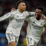 Dean Huijsen tlieska.