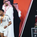 Hráči Realu Madrid potláčajú čestnú stráž Barcelony