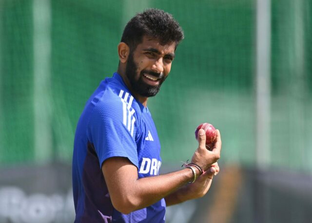 "Hráte za RCB, Karnataka"
