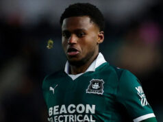 Huddersfield získal krídelníka Plymouthu Argyle Mumbu Huddersfield získal krídelníka Plymouthu Argyle Mumbu