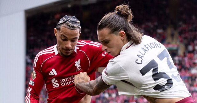 Hugo Ekitike zranenie Liverpoolu najnovšie pred Arsenalom, keď sa Mikel Hugo Ekitike je pochybnosť Liverpoolu pred cestou do Arsenalu