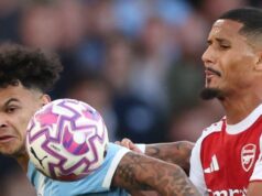 Hviezda Arsenalu „unavená“ neúspechom „prázdnych vreciek“ s deviatimi hráčmi bez trofejí prenasleduje Quadruple Hviezda Arsenalu „unavená“ neúspechom „prázdnych vreciek“ s deviatimi hráčmi bez trofejí prenasleduje Quadruple