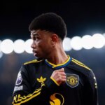 Amad počas zápasu Premier League medzi Arsenalom a Manchestrom United na Emirates Stadium.