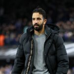 Ruben Amorim s prekrytým odznakom Manchestru United