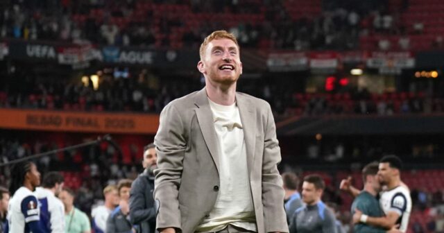 Tottenham Hotspur's Dejan Kulusevski and Micky van de Ven