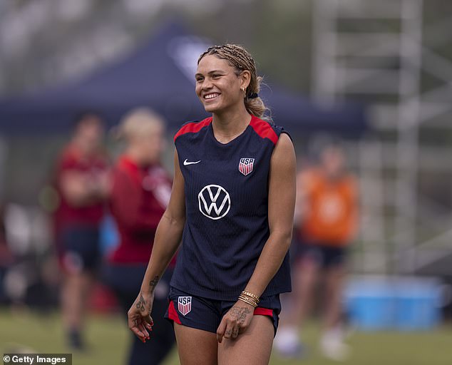 Hviezda USWNT Trinity Rodman sa stala najlepšie platenou ženskou futbalistkou Hviezda USWNT Trinity Rodman súhlasila s novou dohodou s Washington Spirit