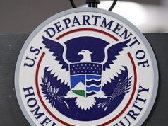 ICE posiela správu fanúšikom Super Bowlu uprostred obáv o ich bezpečnosť po poslednej streľbe v Minneapolise Ministerstvo pre vnútornú bezpečnosť