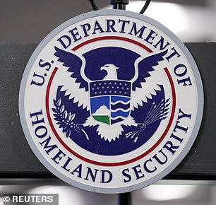 ICE posiela správu fanúšikom Super Bowlu uprostred obáv o ich Ministerstvo pre vnútornú bezpečnosť