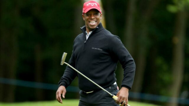 Ian Wright hovorí o golfovom handicape a domácom klube, zatiaľ Ian Wright hovorí o golfovom handicape a domácom klube, zatiaľ čo Roy Keane zdieľa jeho názor