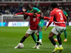 Incident Mo Salah a Sadio Mane vyvolal vzrušené scény a pozastavenie z finále AFCON Incident Mo Salah a Sadio Mane vyvolal vzrušené scény a pozastavenie z finále AFCON