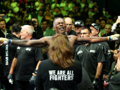 Israel Adesanya sa vracia, aby bojoval s Joeom Pyferom v headlinerovi UFC Seattle Download app from appStore