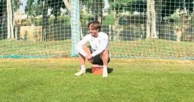 Zdá sa, že James Maddison vzdal hold Mohammedovi Kudusovi