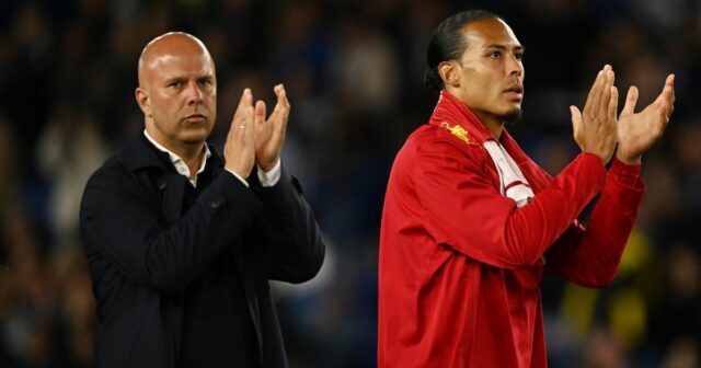 Arne Slot a Virgil van Dijk