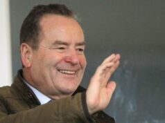 Jeff Stelling dostane novú rolu po odchode Sky a „nahnevanom“ telefonáte | Futbal | Šport Jeff Stelling dostane novú rolu po odchode Sky a „nahnevanom“ telefonáte | Futbal | Šport