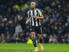 Joelinton sa pripája k Eddiemu Howeovi a nalieha na majiteľov Newcastlu, aby urobili kľúčové zmeny pre klub, aby bol „č. 1 na svete“ Stredopoliar Newcastlu vyzval majiteľov klubu, aby dodali infraštruktúru svetovej triedy, ktorá pomôže tímu rozvíjať sa