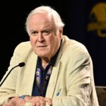 John Cleese hovorí, že majstrovstvá sveta by sa po ICE v Minnesote nemali konať v USA