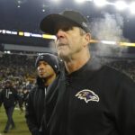 John Harbaugh bol prepustený z Baltimore Ravens po 18 sezónach ako hlavný tréner