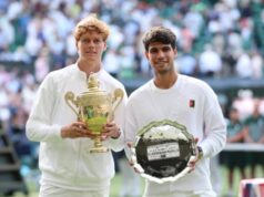 John Isner menuje jedného hráča, ktorý s najväčšou pravdepodobnosťou porazí Carlosa Alcaraza alebo Jannika Sinnera na grandslame Fotografia Nicolò Campo/LightRocket prostredníctvom Getty Images