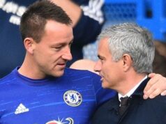 John Terry debatuje o tom, či sa Reece James a Thiago Silva hodia do Chelsea 2004-05 John Terry odhaľuje, ako „emotívny“ rozhovor s Josém Mourinhom zachránil jeho kariéru v Chelsea