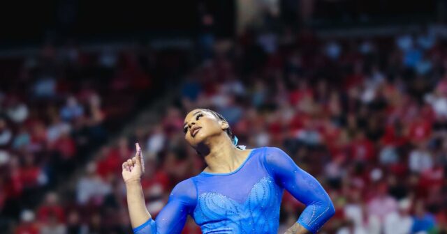 Jordan Chiles žiari, UCLA skončila tretia v stretnutí Collegiate Quad
